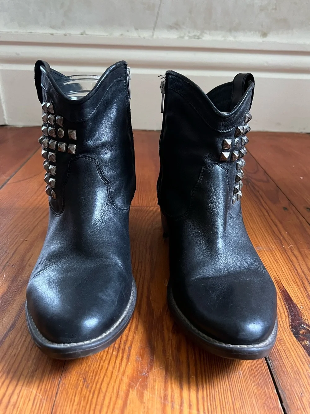 Studded Black Leather Ankle Boots - Steve Madden - size 40